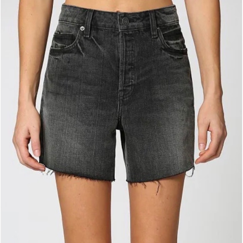 Hidden Jeans Sofie Mom Shorts Black High Waisted Raw Hem Denim HD4148M-BLK New M